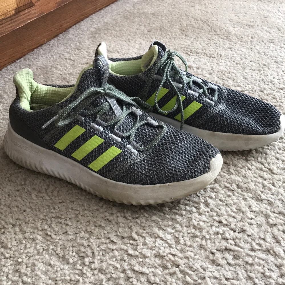 Nike cloud form size 6y